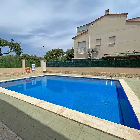 Casa En Vilafortuny Con Barbacoa Piscina Comunitaria